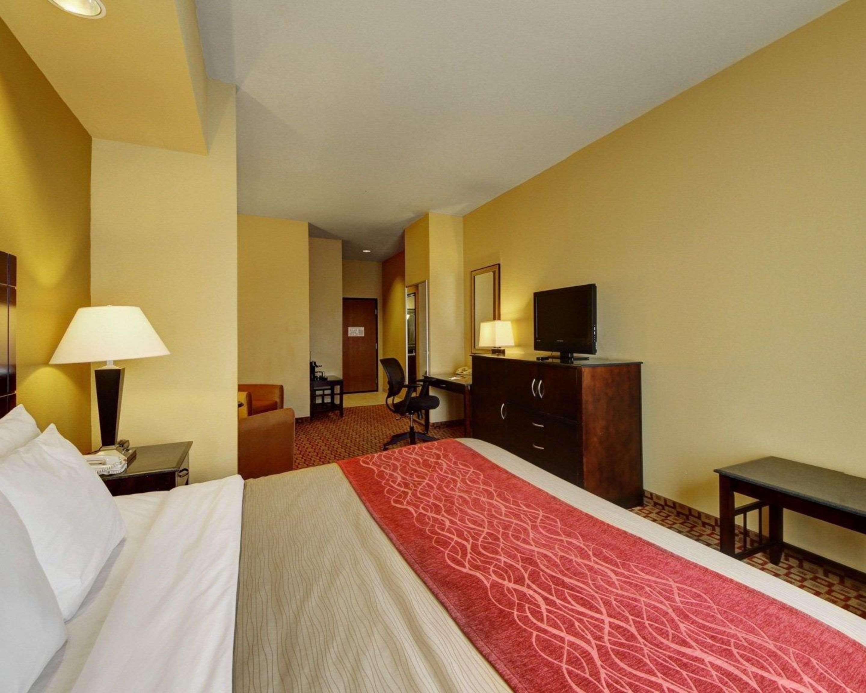 Comfort Inn & Suites Donna Near I-2 Екстер'єр фото