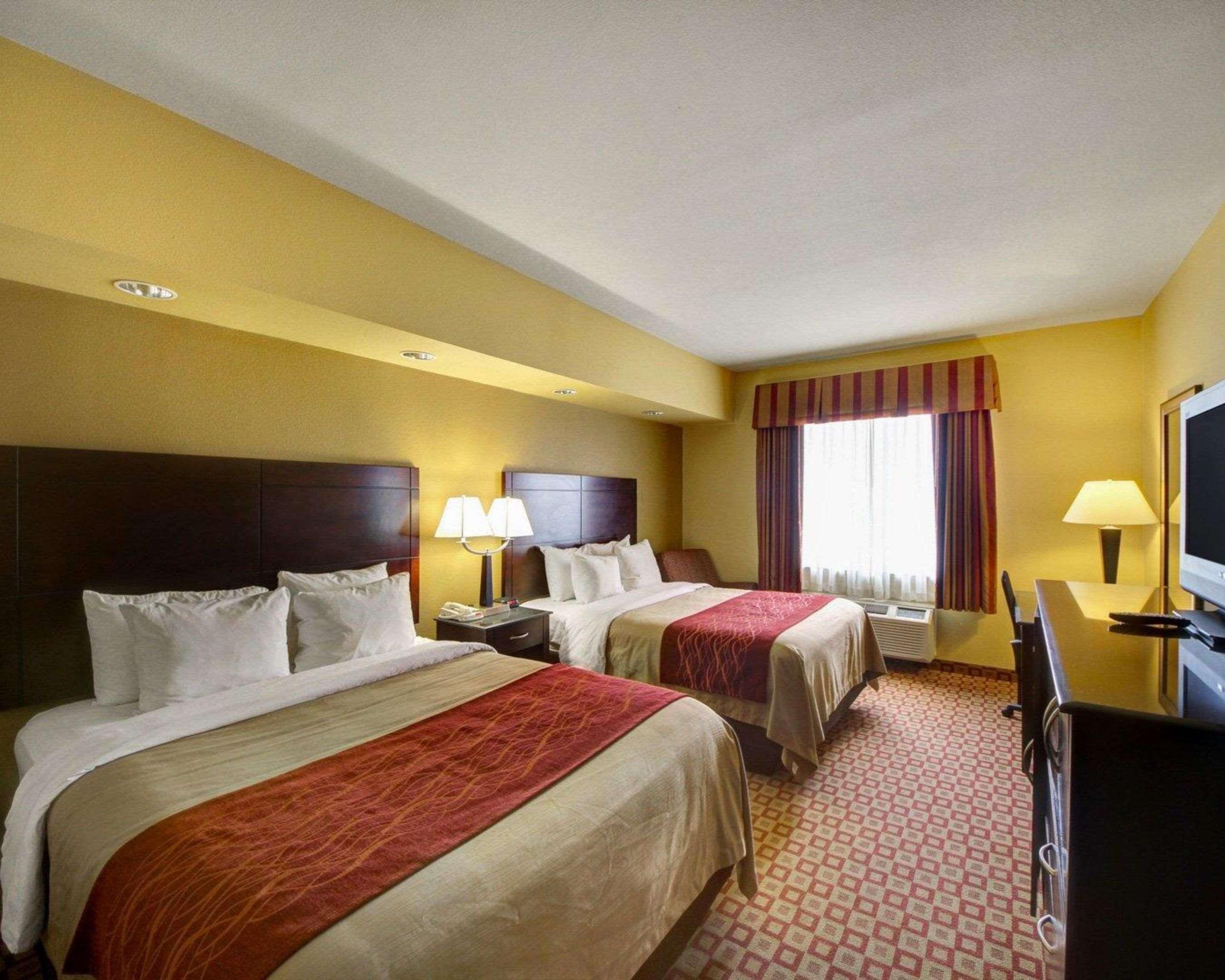 Comfort Inn & Suites Donna Near I-2 Екстер'єр фото