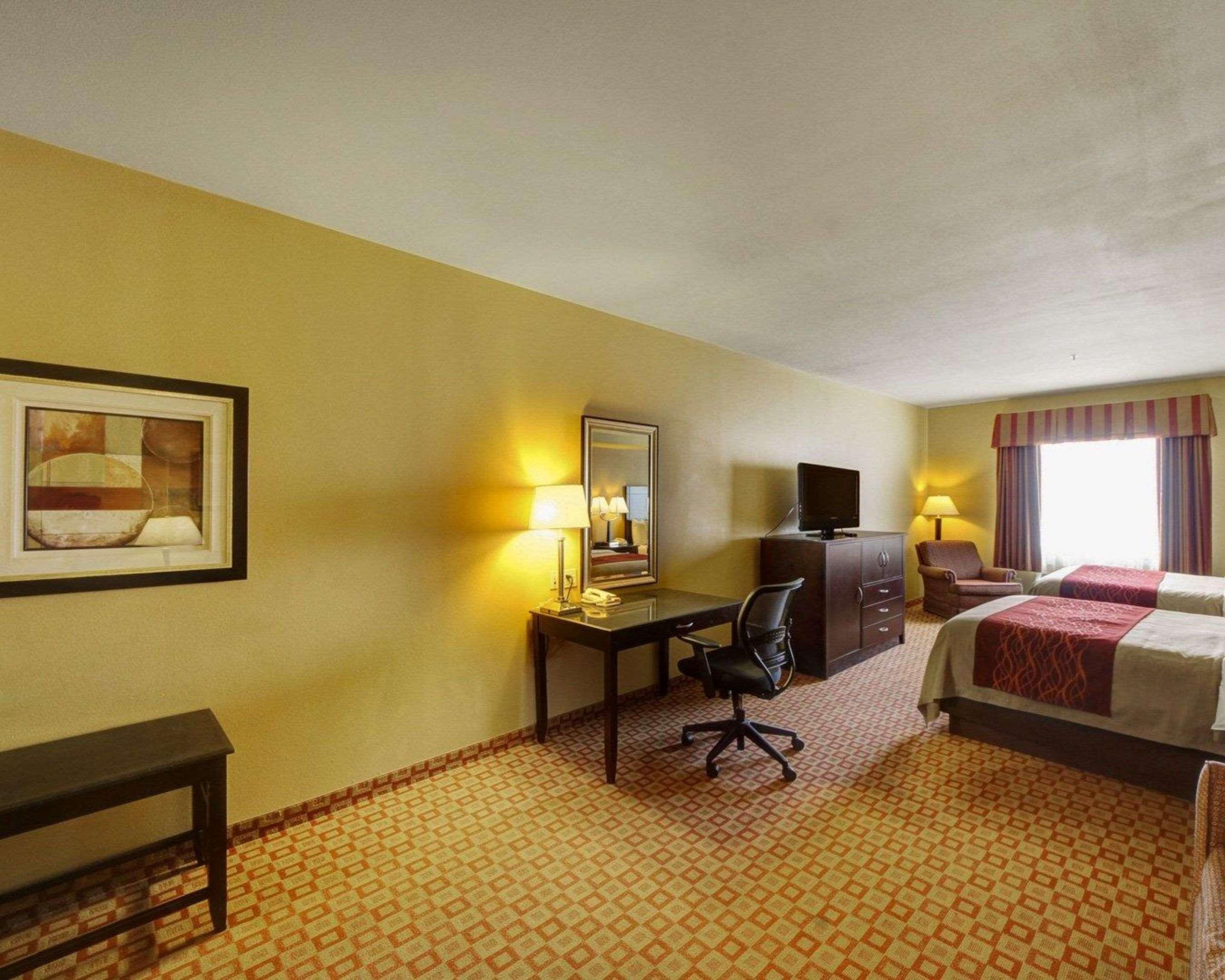 Comfort Inn & Suites Donna Near I-2 Екстер'єр фото