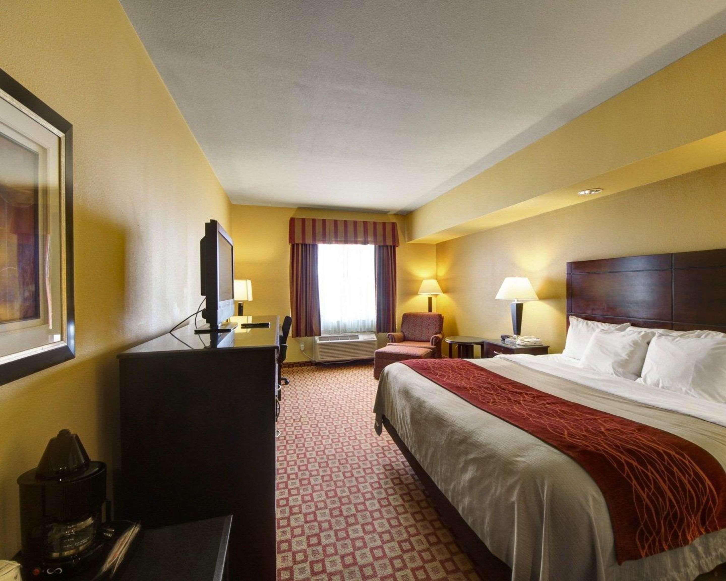 Comfort Inn & Suites Donna Near I-2 Екстер'єр фото