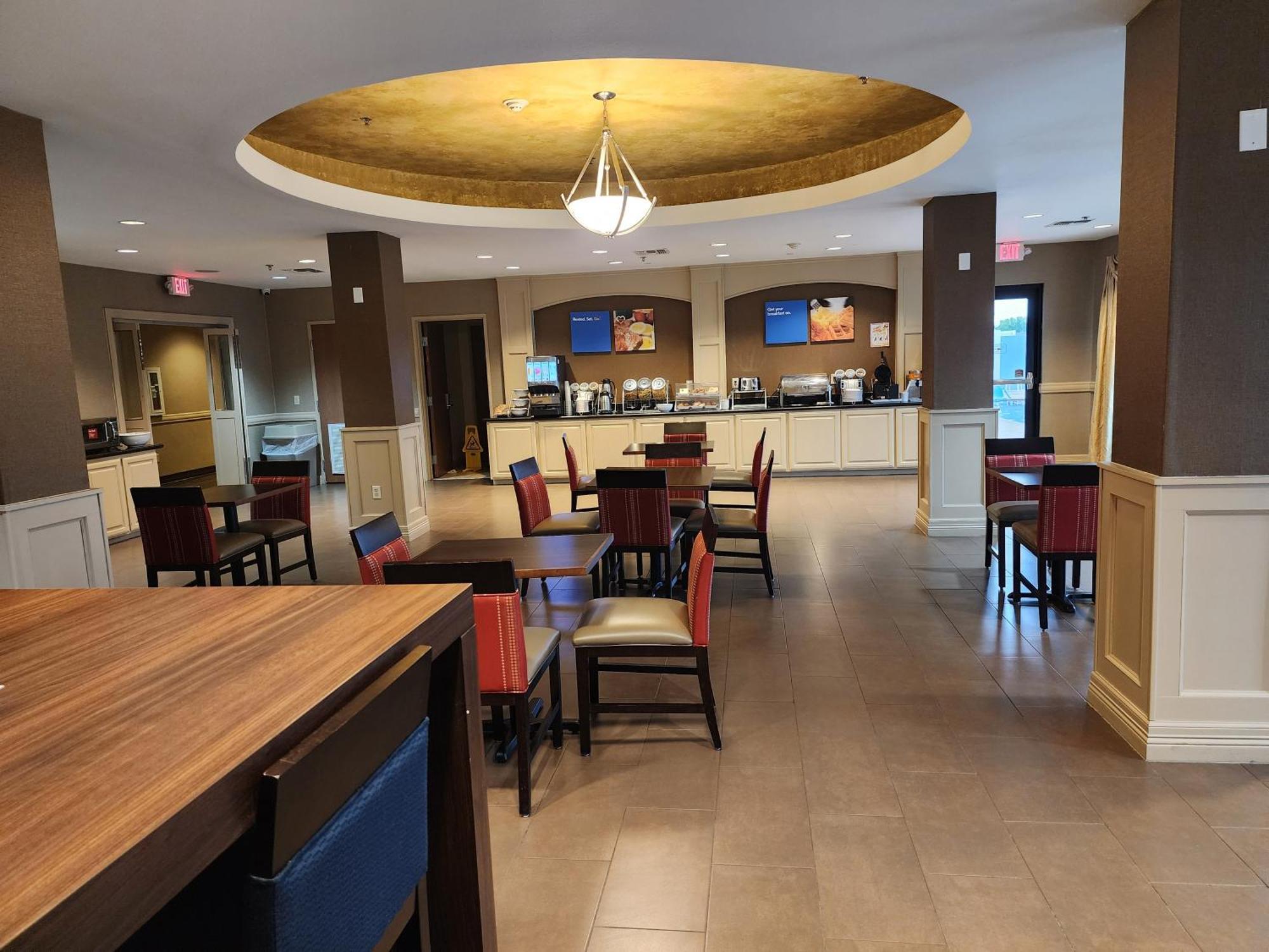 Comfort Inn & Suites Donna Near I-2 Екстер'єр фото