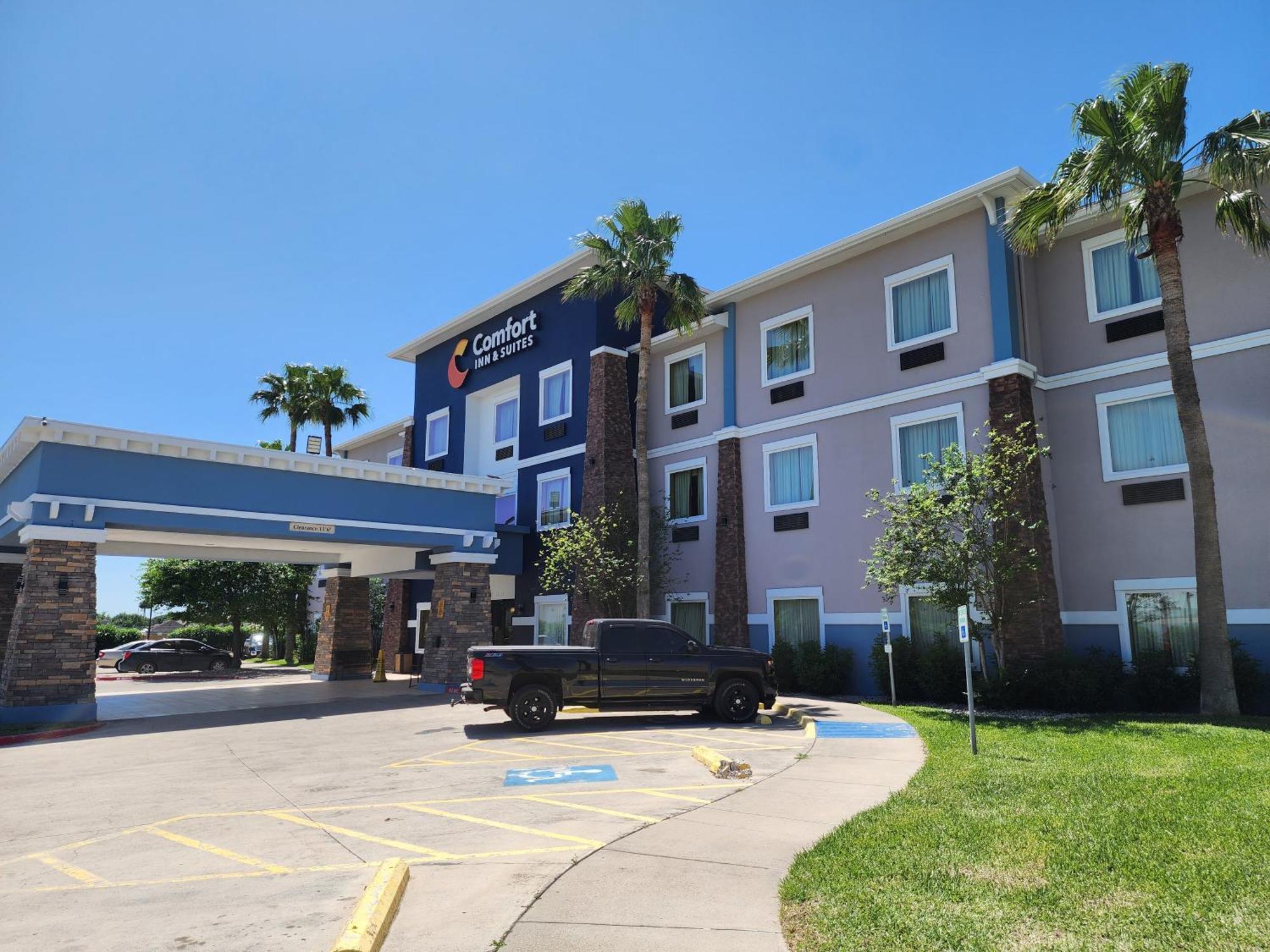 Comfort Inn & Suites Donna Near I-2 Екстер'єр фото