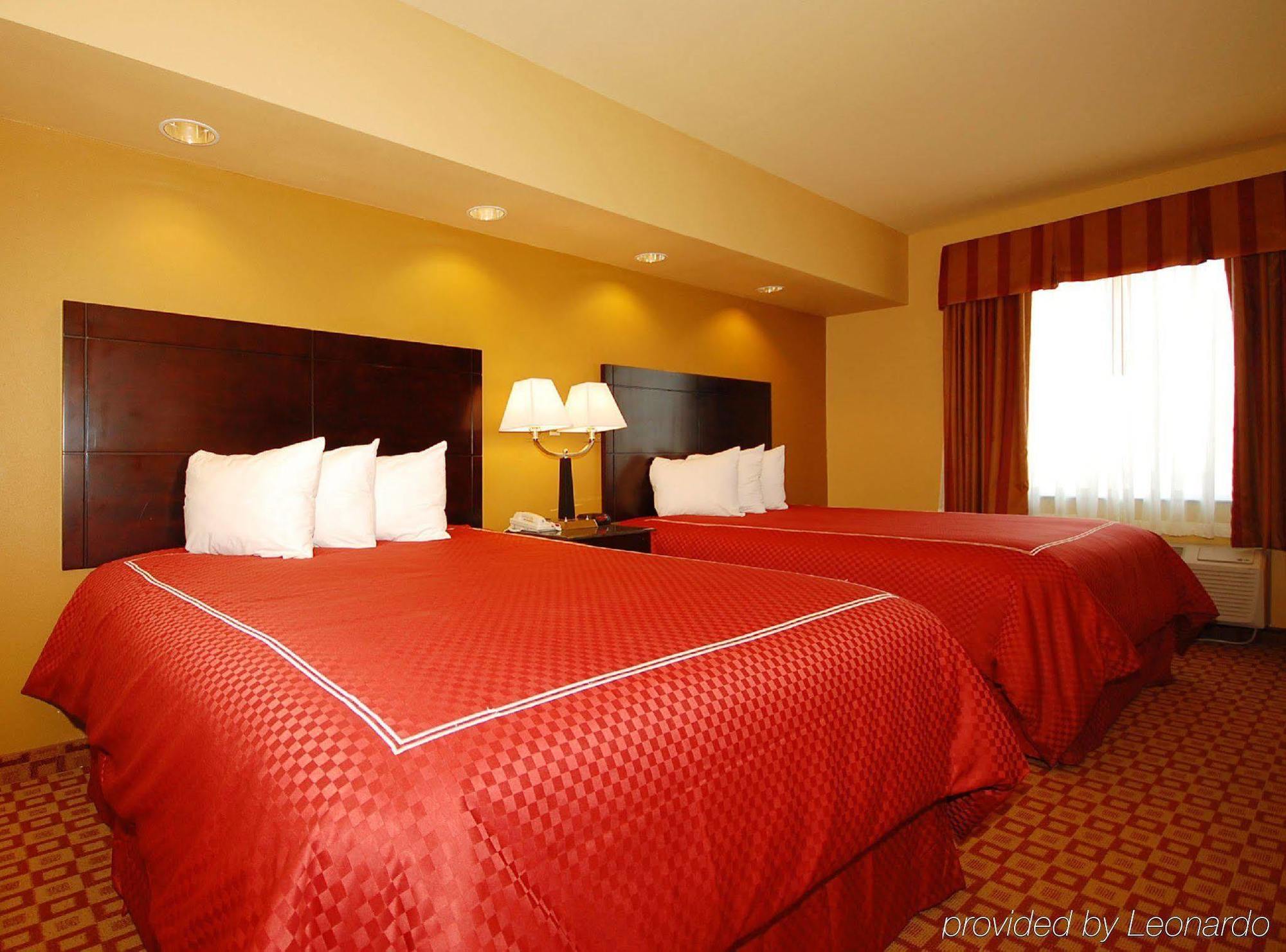 Comfort Inn & Suites Donna Near I-2 Екстер'єр фото