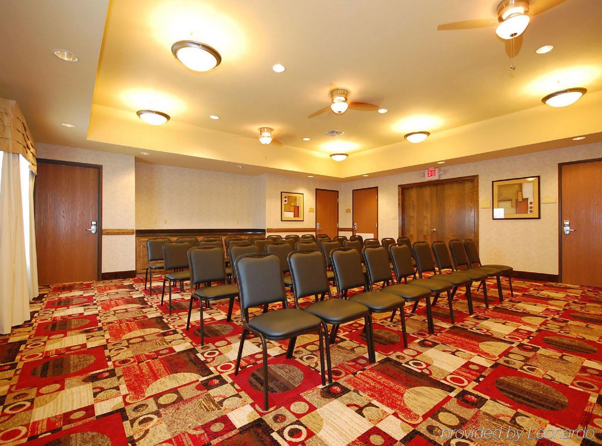 Comfort Inn & Suites Donna Near I-2 Бізнес фото